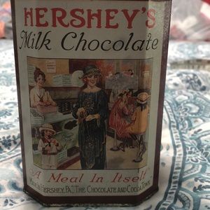 Hershey’s milk chocolate tin 1995 edition